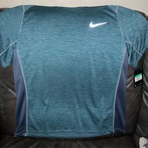 Men’s Nike Dri-fit shirt NWT